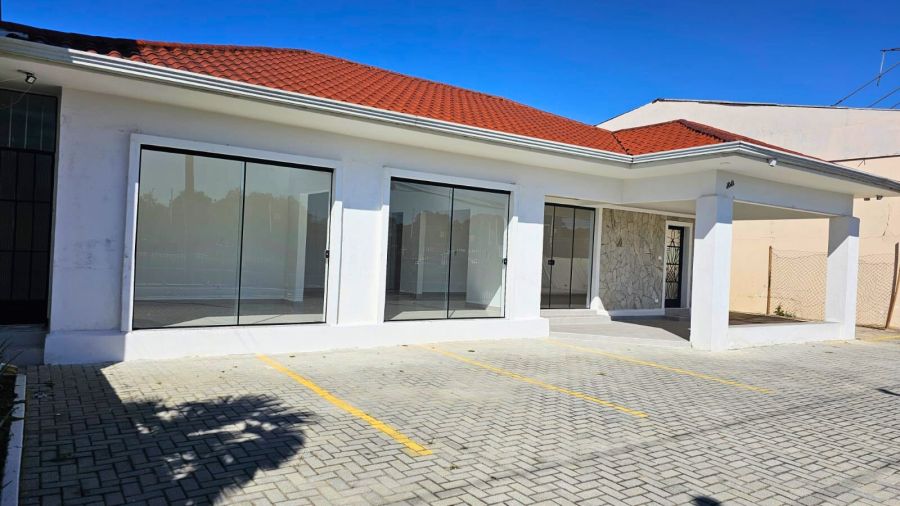 Casa Comercial - Aluguel - Orleans - Curitiba - PR